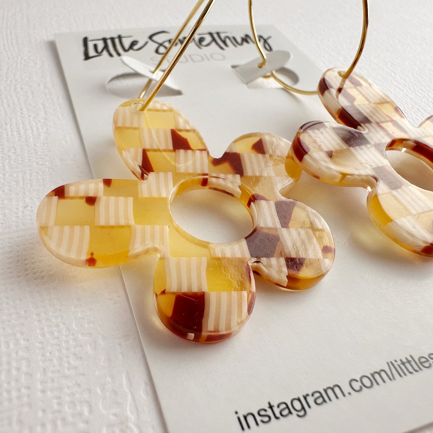 Retro 70’s Gingham Flowers on Hoops